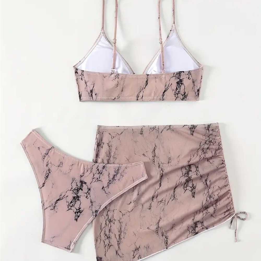 New Bikini Set - Picture 4 of 8